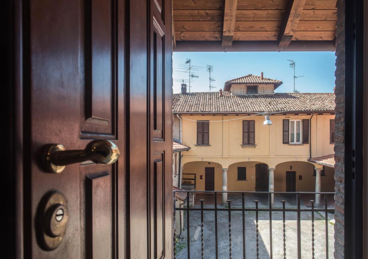 B&B La Corte And Home Restaurant - Free Parking - 10 Minutes To The Lake And Centre Como Exterior foto