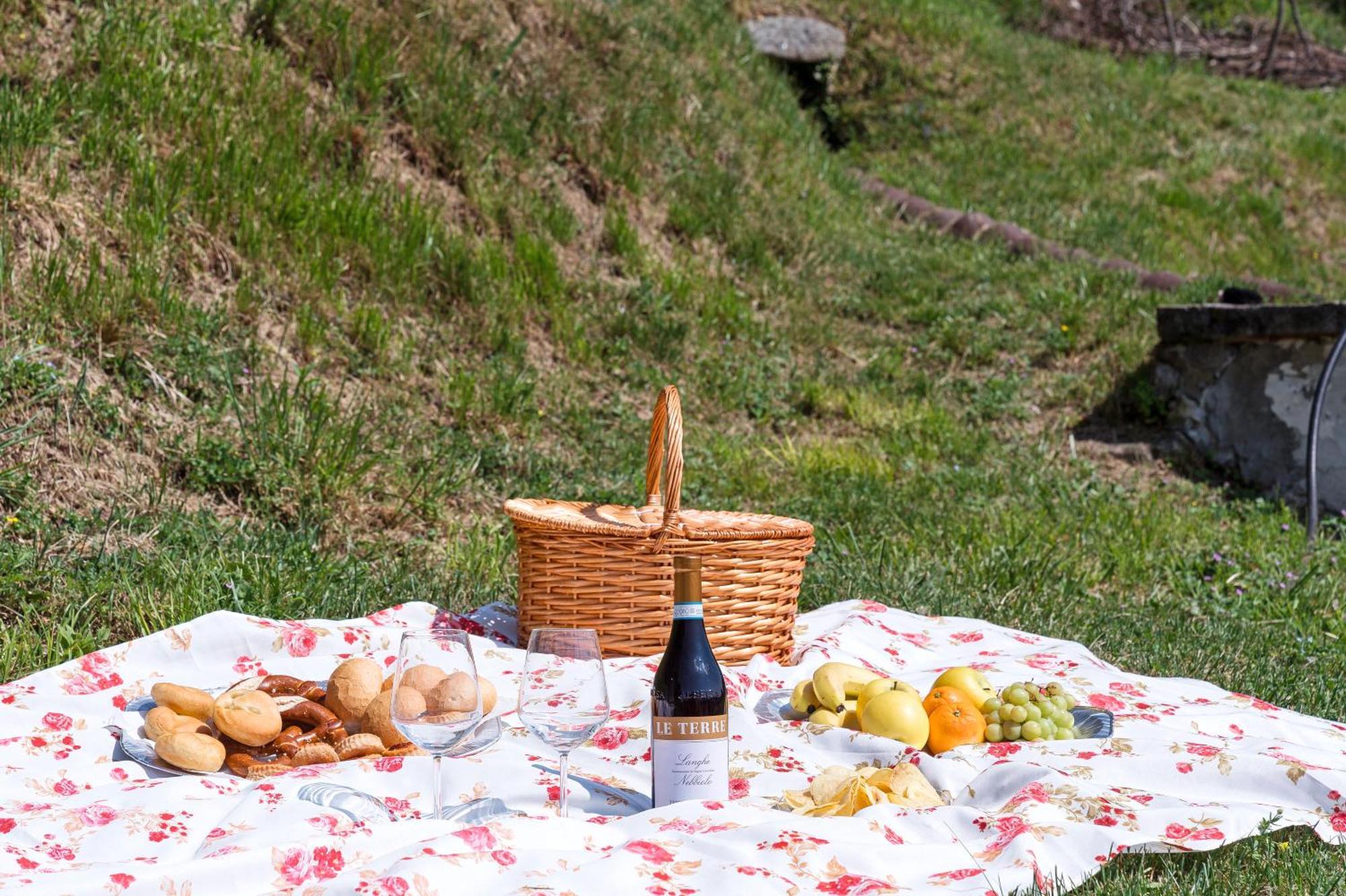 B&B La Corte And Home Restaurant - Free Parking - 10 Minutes To The Lake And Centre Como Exterior foto