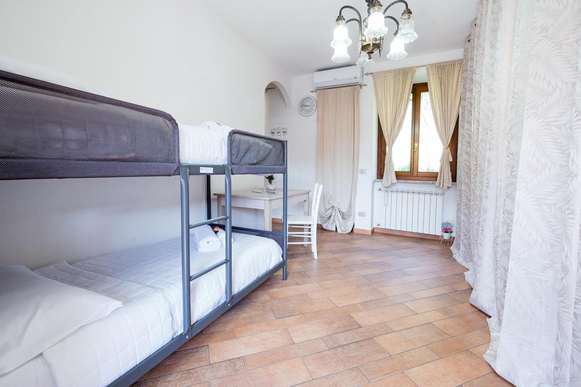 B&B La Corte And Home Restaurant - Free Parking - 10 Minutes To The Lake And Centre Como Exterior foto